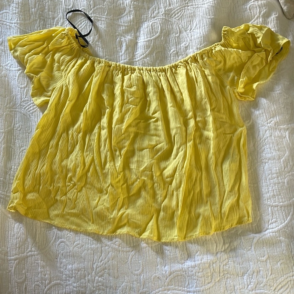 Forever 21 Yellow Flowy Crop Top